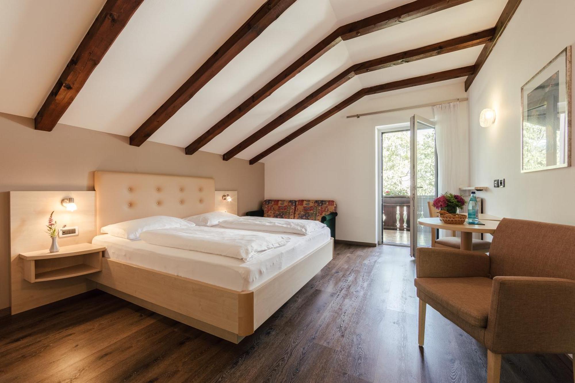 Hotel Garni Sirmian Merano Pokoj fotografie